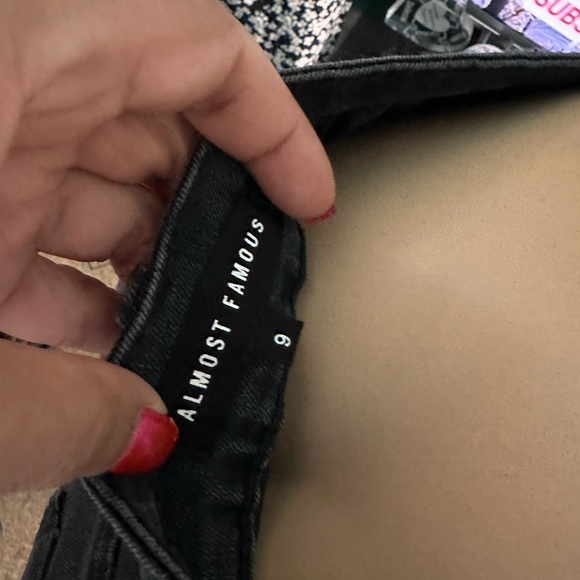 🖤 Women’s Black Sequins Jeans Pants 🖤 - Picture 6 of 7